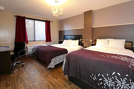 Superior Room with One Queen and One Double Bed
