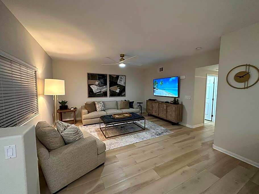 Mesquite Retreat 2 Bd Condo by Cool Properties LLC