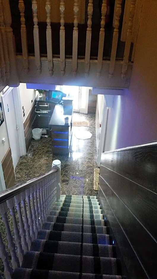 The Crystal Lodge Hotel