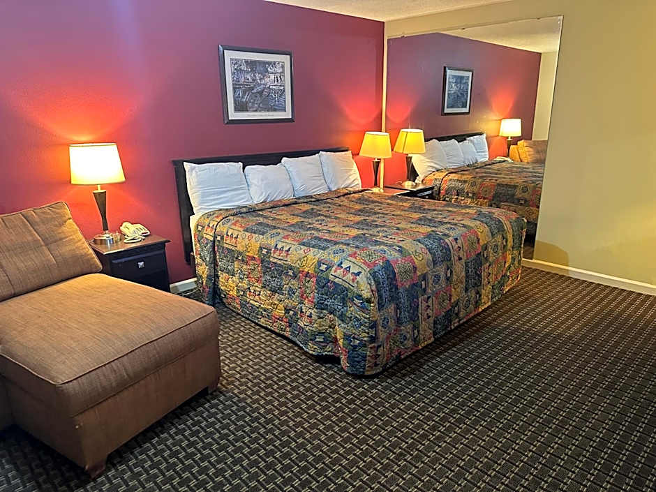 Royal Inn - Anniston