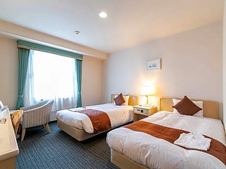 Standard Twin Room - Non-Smoking