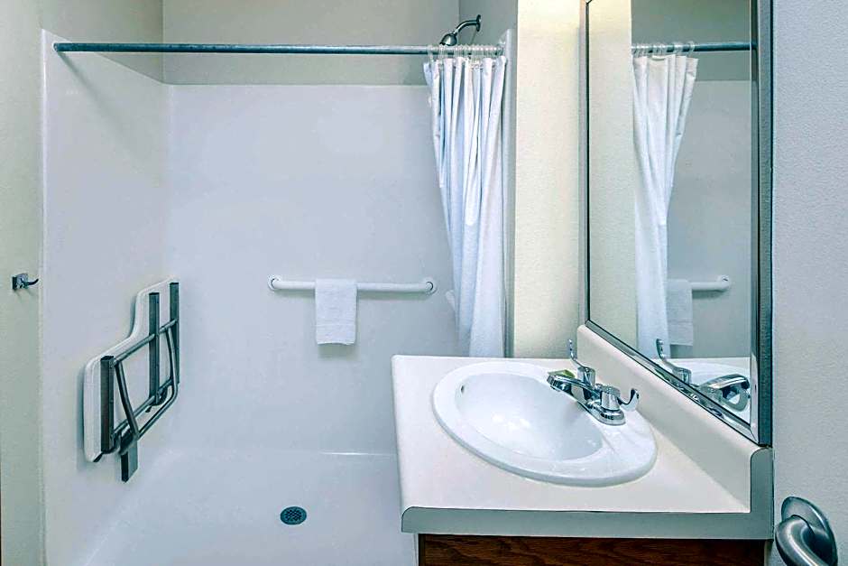 WoodSpring Suites Raleigh Apex