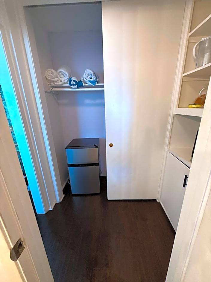 Ocean View Studio Manhattan Beach