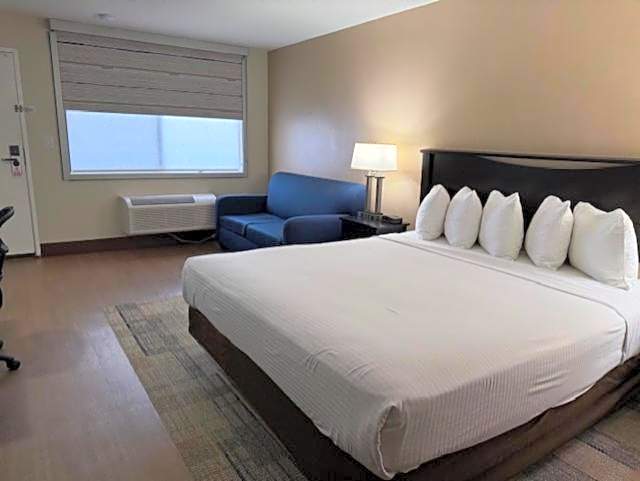 Stanford Inn And Suites Anaheim