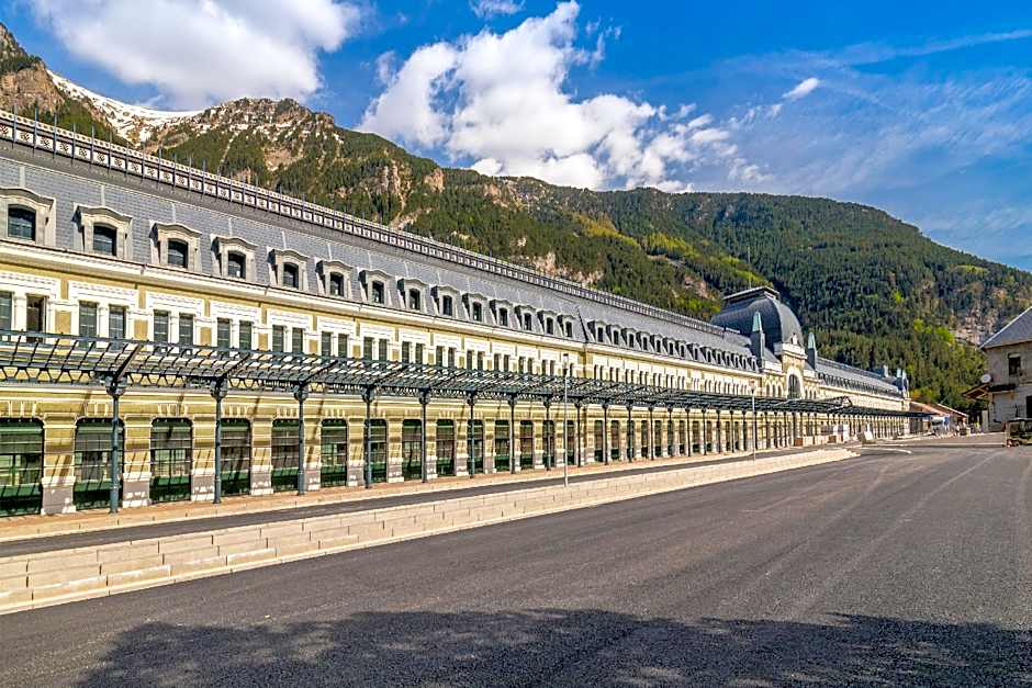 Canfranc Estación , a Royal Hideaway Hotel