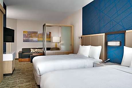 Suite, 2 Queen, Trundle bed
