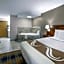 Rodeway Inn & Suites Grand Rapids Southeast