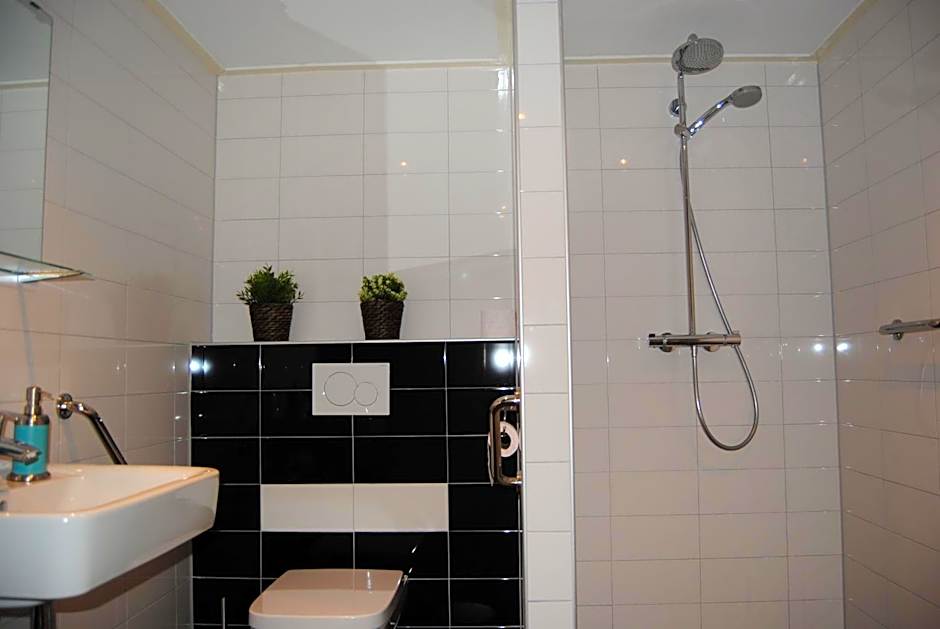 B&B Warnstee