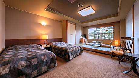 Twin Room with Tatami Area