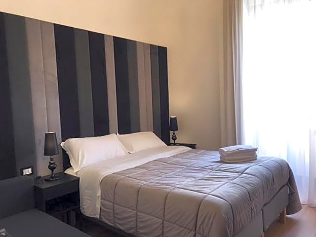 Motta Palace Apartments & Rooms