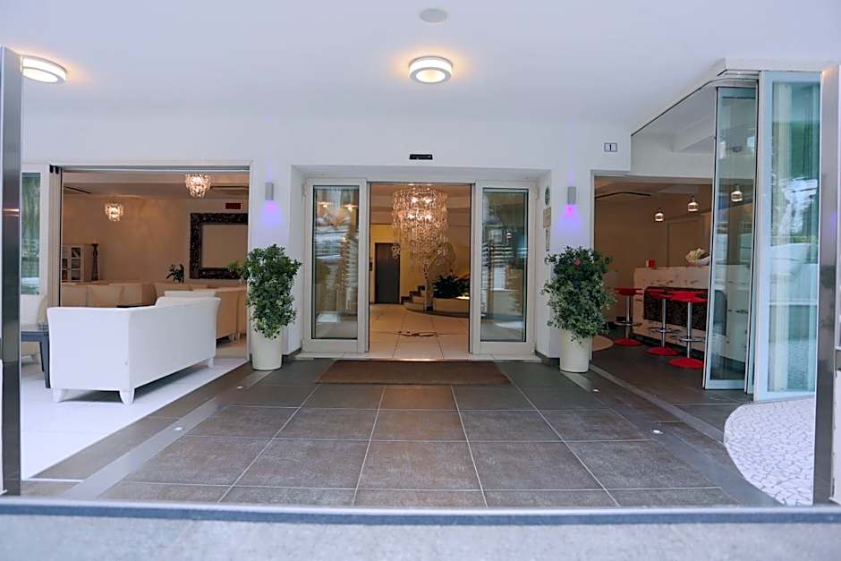 Hotel Caribia Pinarella
