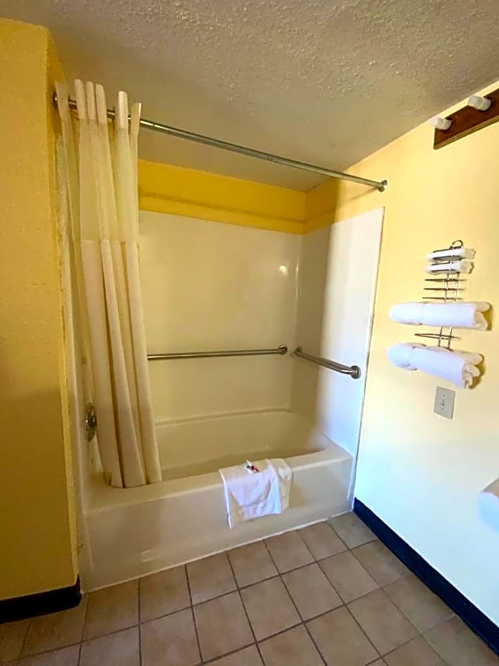 Indian Mound Motel