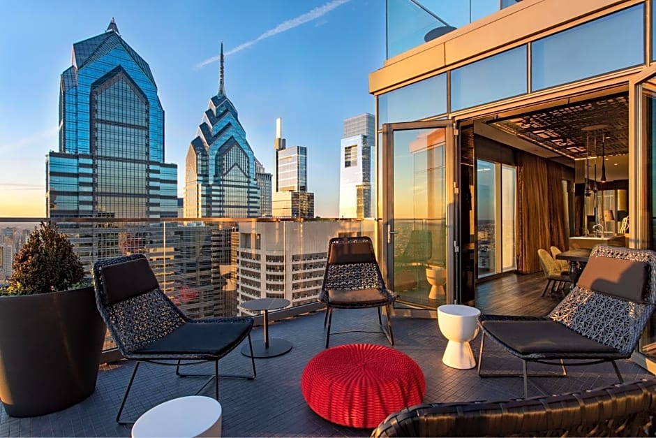 W Philadelphia
