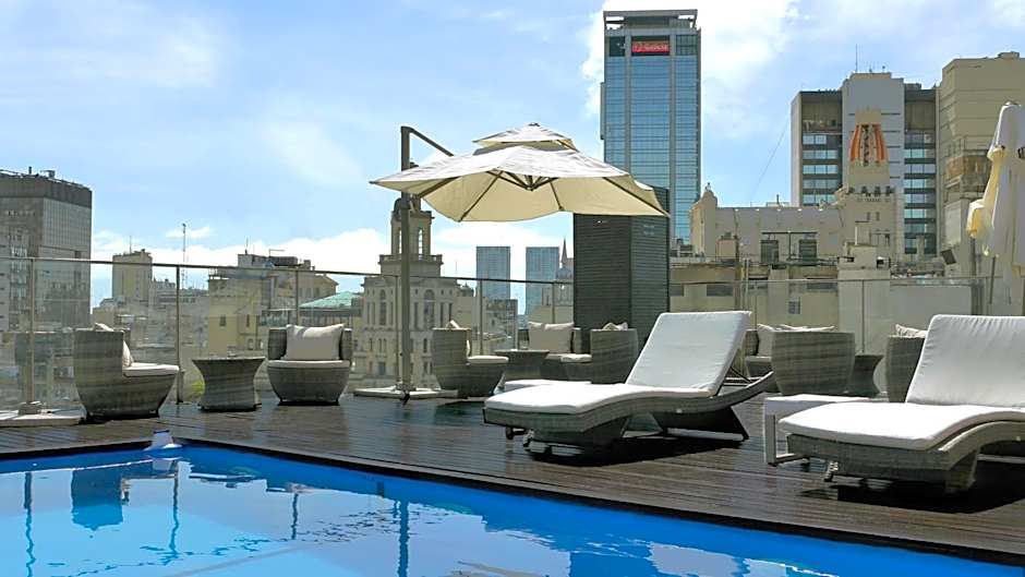 725 Continental Hotel