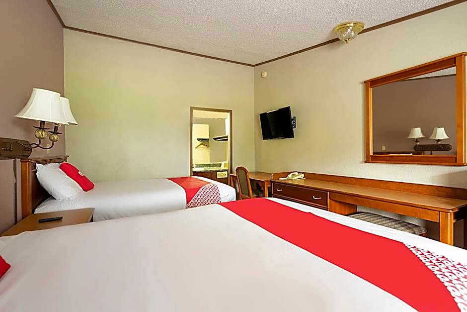 OYO Hotel Daleville AL Hwy 84