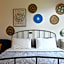Noir Home