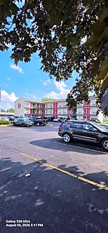 Red Carpet Inn Williamstown