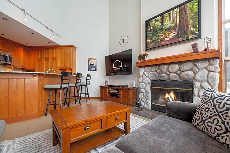 Blackcomb Greens by Outpost Whistler