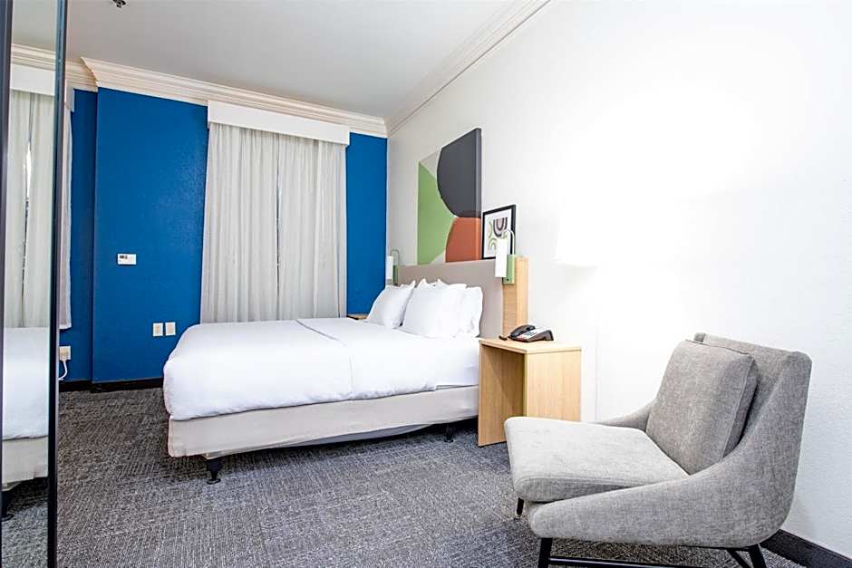 Spark by Hilton Lafayette South