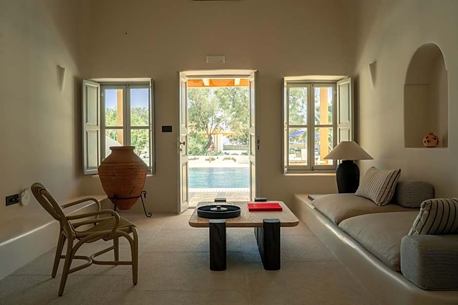 Black Rose Beach Suites