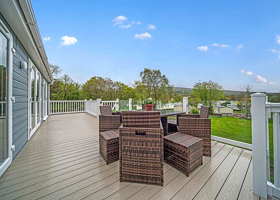 Llwyngwair Manor Holiday Park