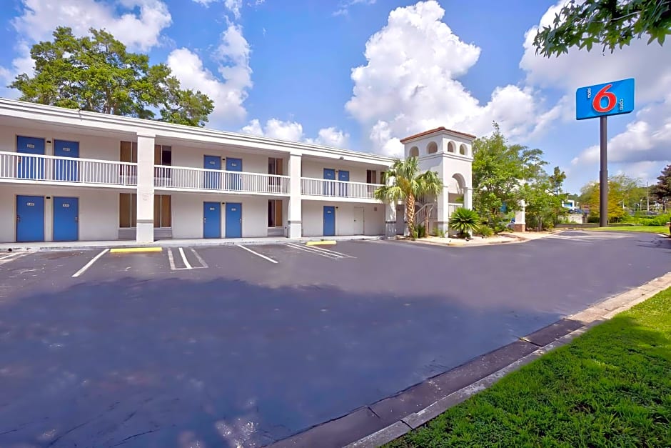 Motel 6-Gainesville, FL