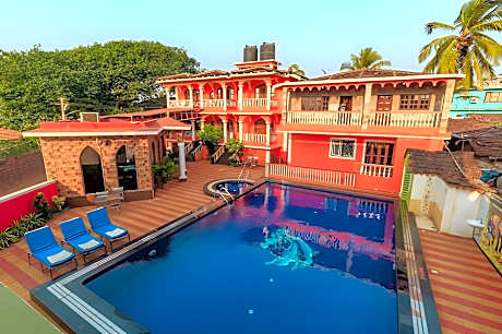 Larios Beach Holidays Resort