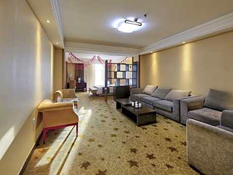 Junrui Garden Hotel