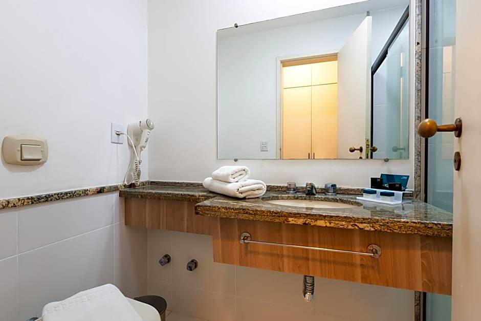 Slaviero Essential La Residence Vitoria