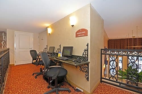 Best Western Plus St. Christopher Hotel