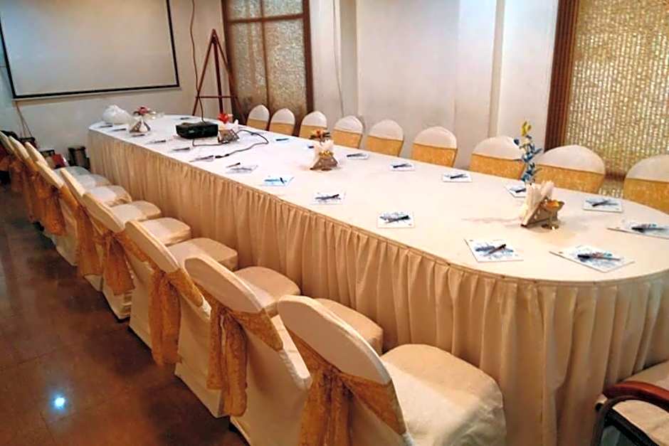 Hotel Aarian Aatithya