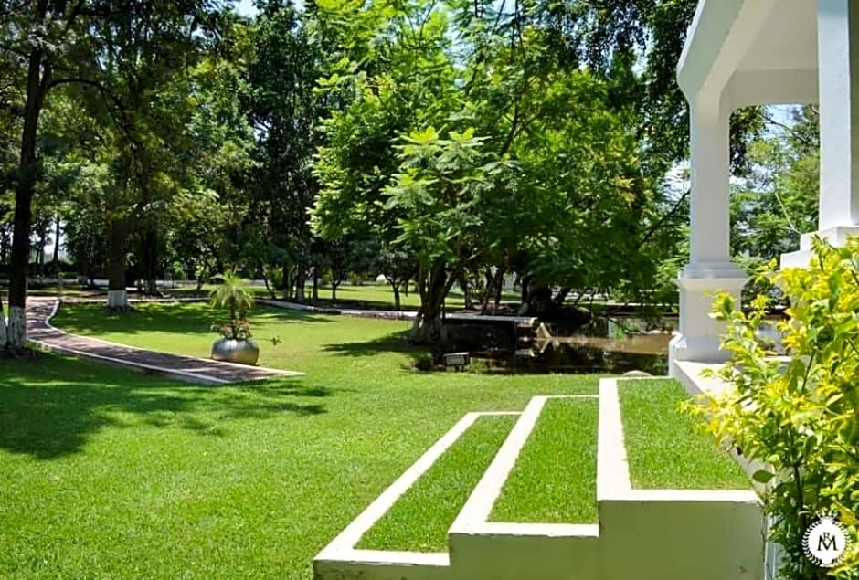 Rancho Macloy Hotel Spa & Social Events