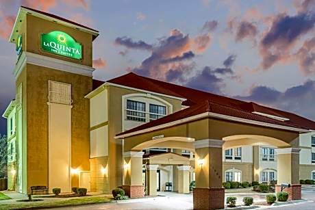 La Quinta Inn & Suites by Wyndham Oklahoma City Yukon