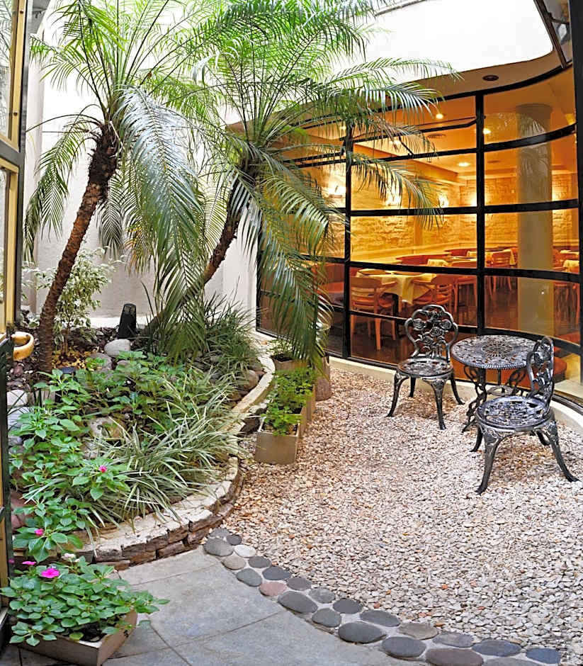 Sarmiento Palace Hotel