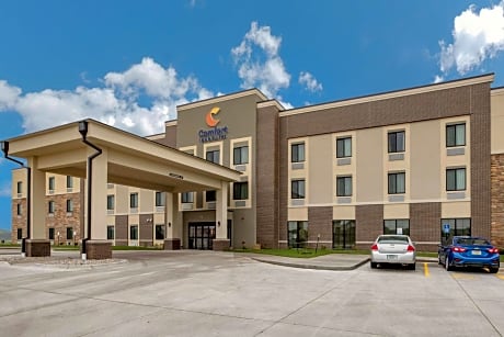 Comfort Inn and Suites Ames near ISU Campus