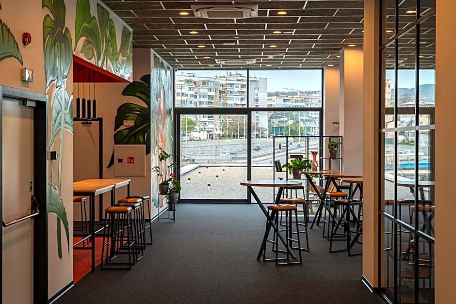 Hotel Campus 90 - Free Parking