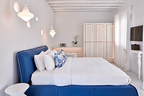 Katikies Suite with Private Pool-Sea View