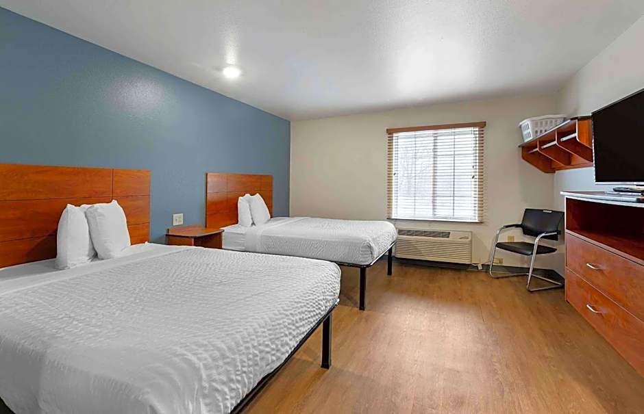 Extended Stay America Select Suites - Cleveland - Airport