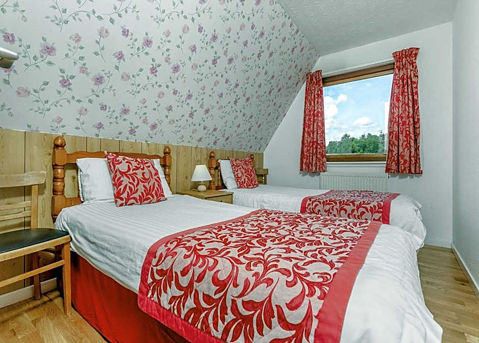 Delny Highland Lodges