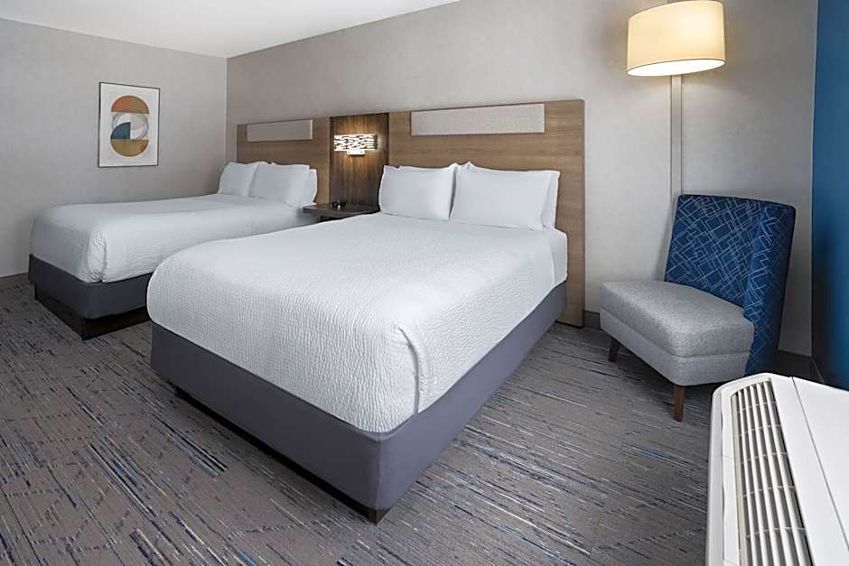 Holiday Inn Express Hotel & Suites Brattleboro By IHG