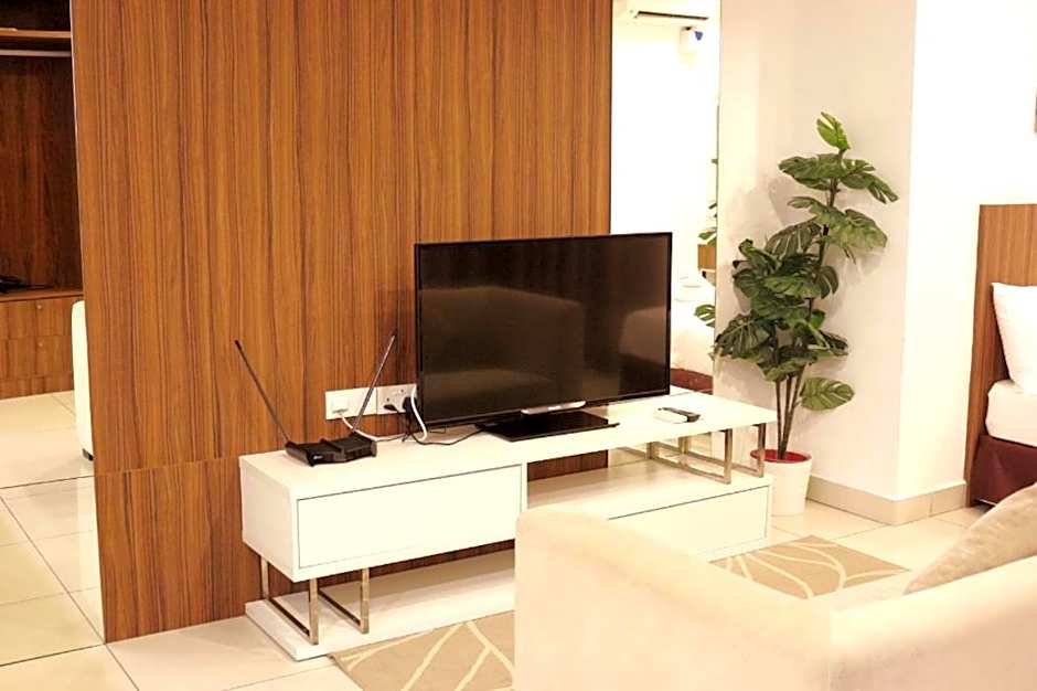 Mansion One by Hejmo Suites