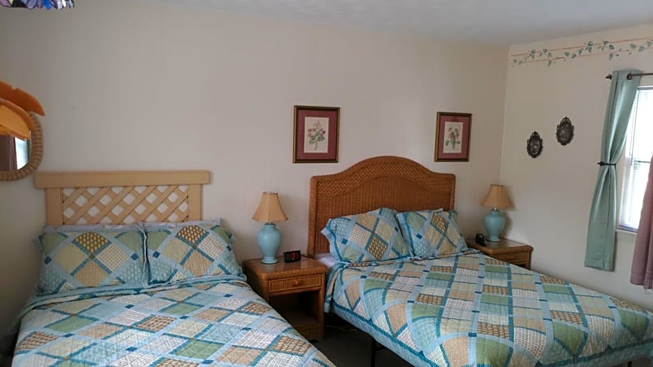 Midway Lodging