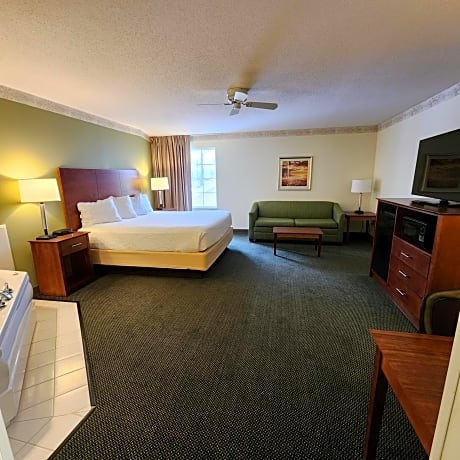 Deluxe King Room - Non-Smoking
