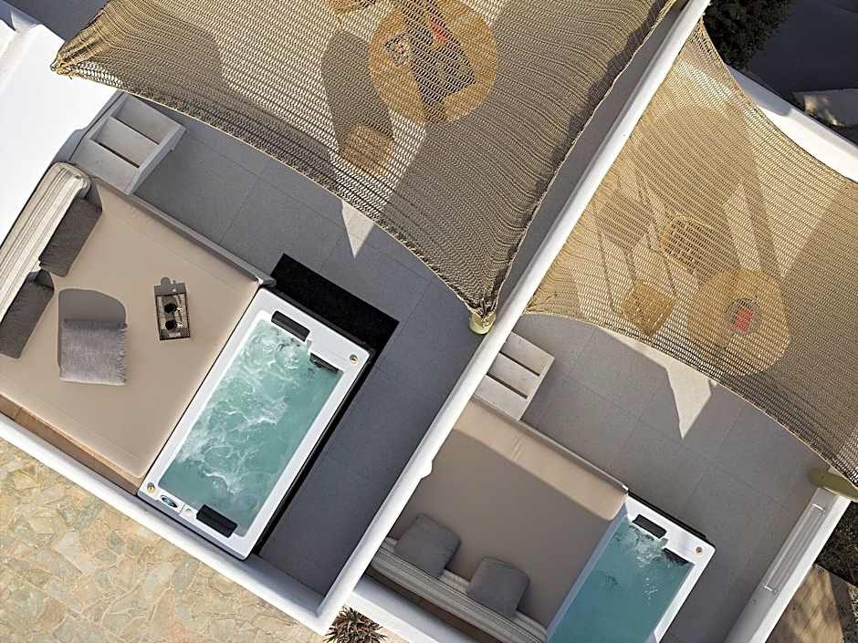 Artemis Deluxe Rooms