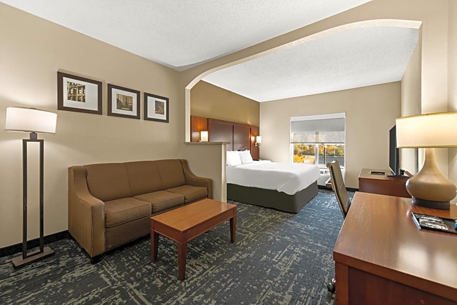 Comfort Suites Kansas City-Liberty