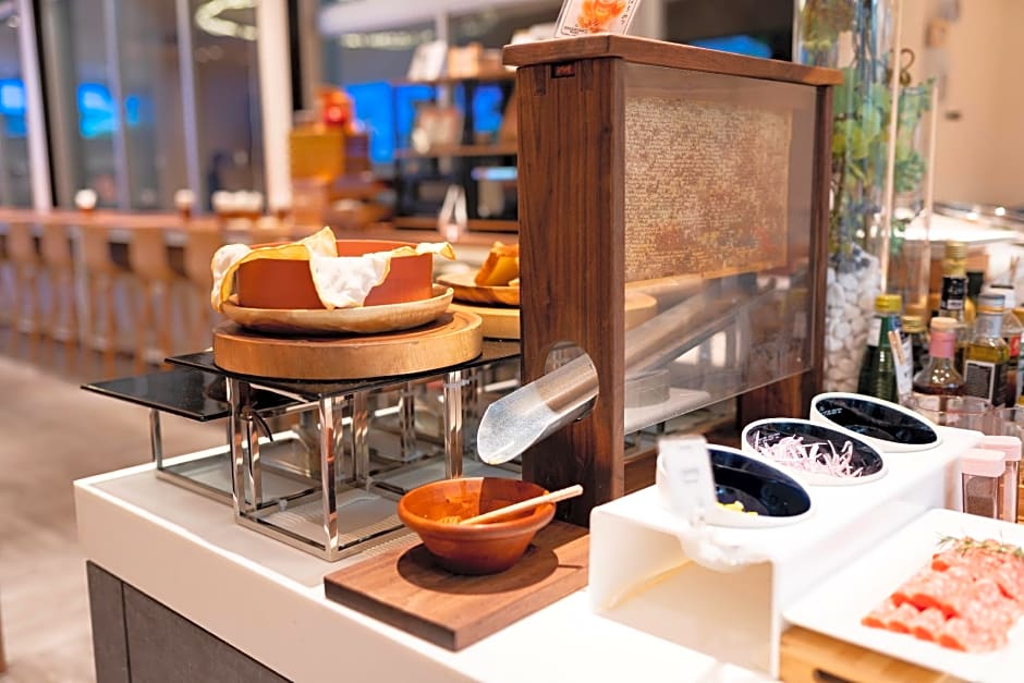 Hotel WBF Marche Ishigakijima