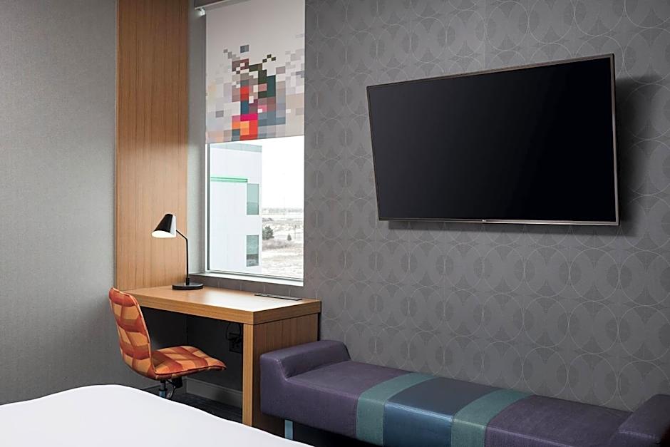 Aloft Denver Airport at Gateway Park