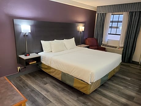 1 King Bed, Deluxe Room