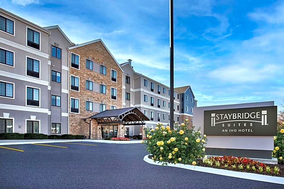 Staybridge Suites Omaha 80th and Dodge By IHG