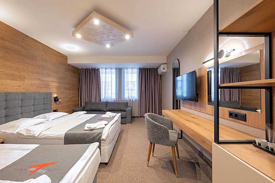 Avenue Hotel